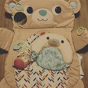 Tummy Time Activity mat for baby in box